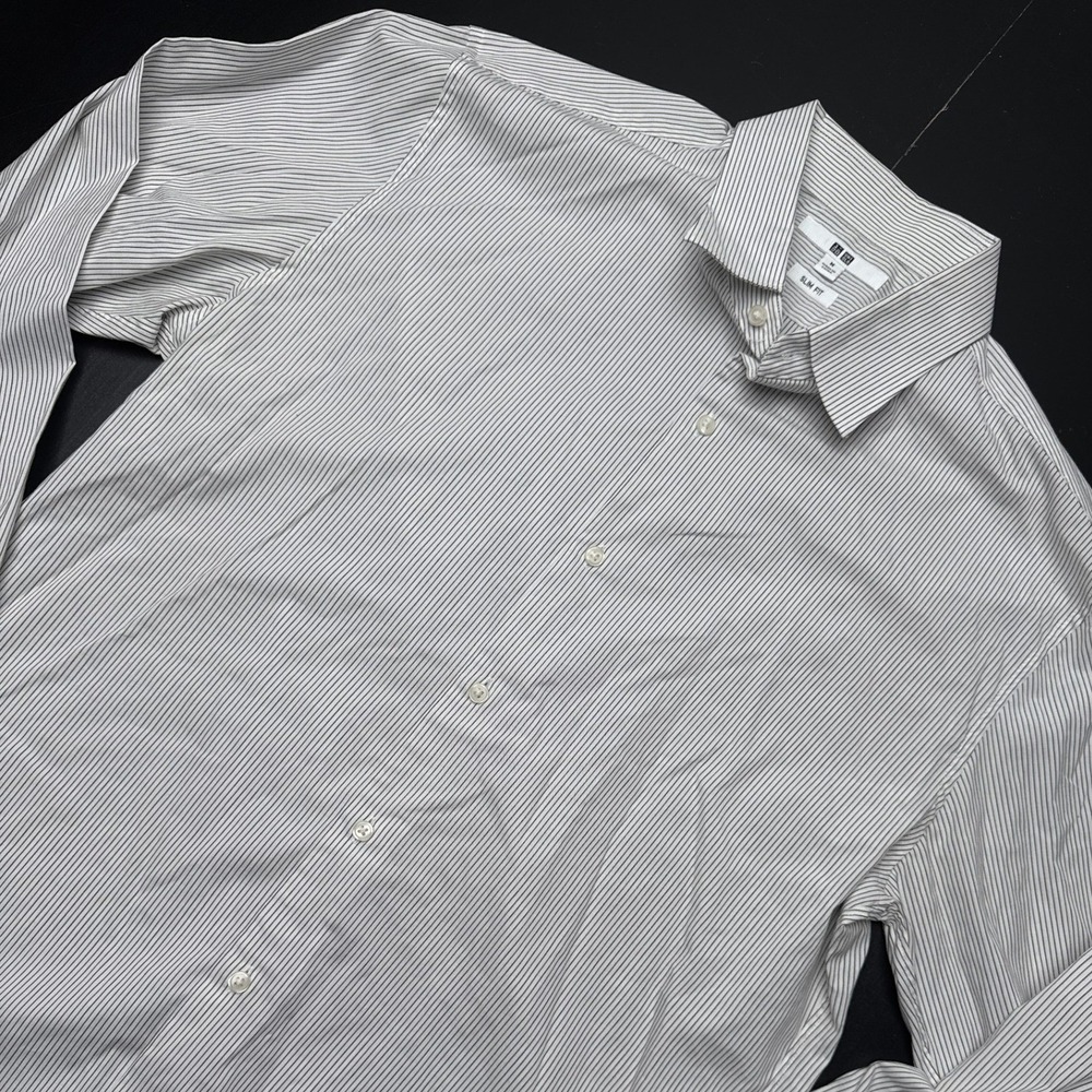 Uniqlo Mens Slim Fit Long Sleeve Button Down Micro Stripe Shirt White Navy M